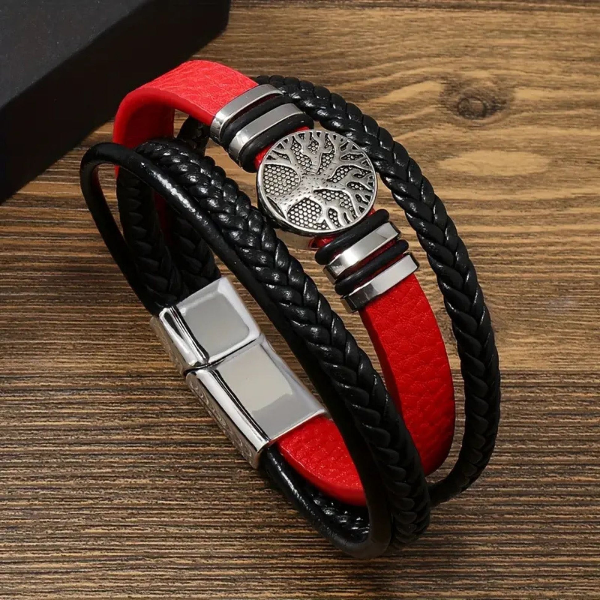 Minimalist men’s PU leather bracelet with magnetic clasp2