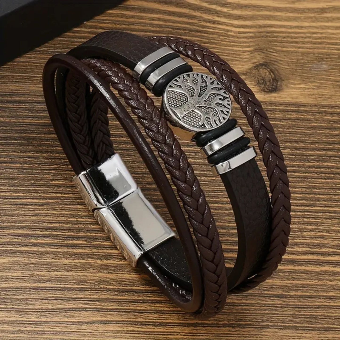 Minimalist men’s PU leather bracelet with magnetic clasp1