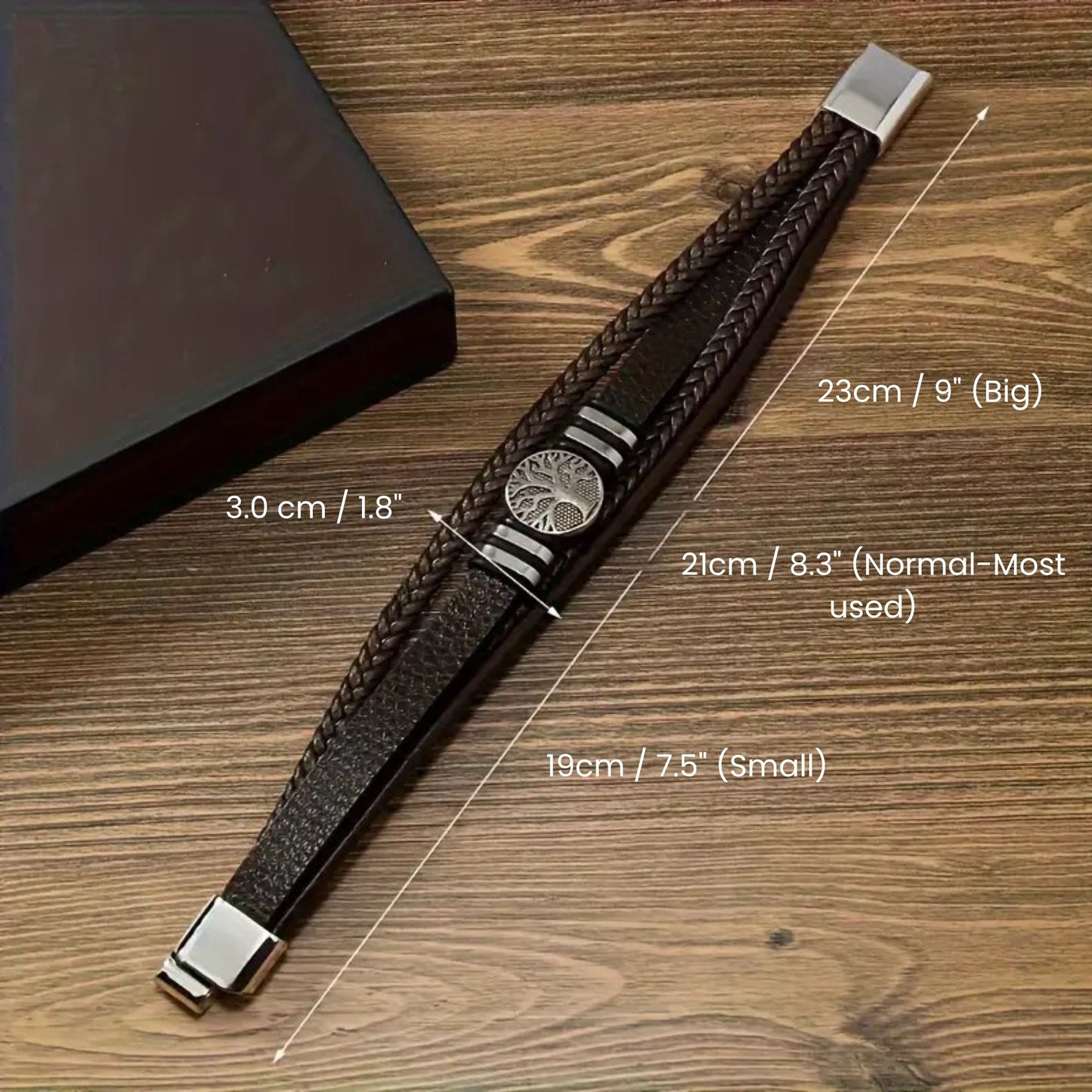 Minimalist men’s PU leather bracelet with magnetic clasp.