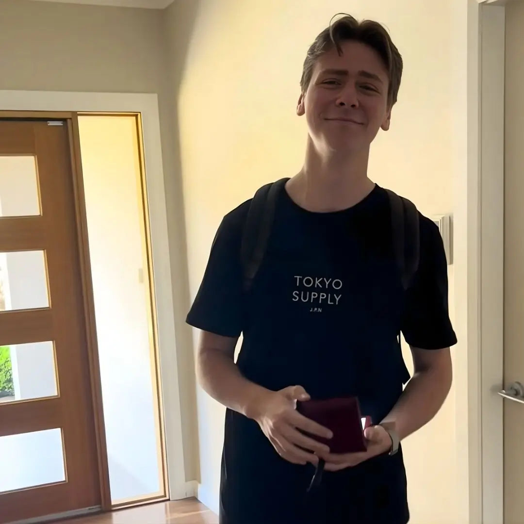 Men’s knot bracelet in vegan leather, sentimental gift..